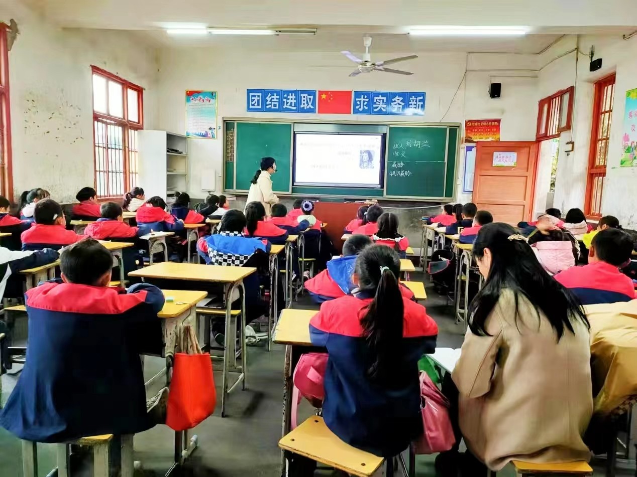 求真務(wù)實(shí)進(jìn)課堂  精準(zhǔn)把脈促提升