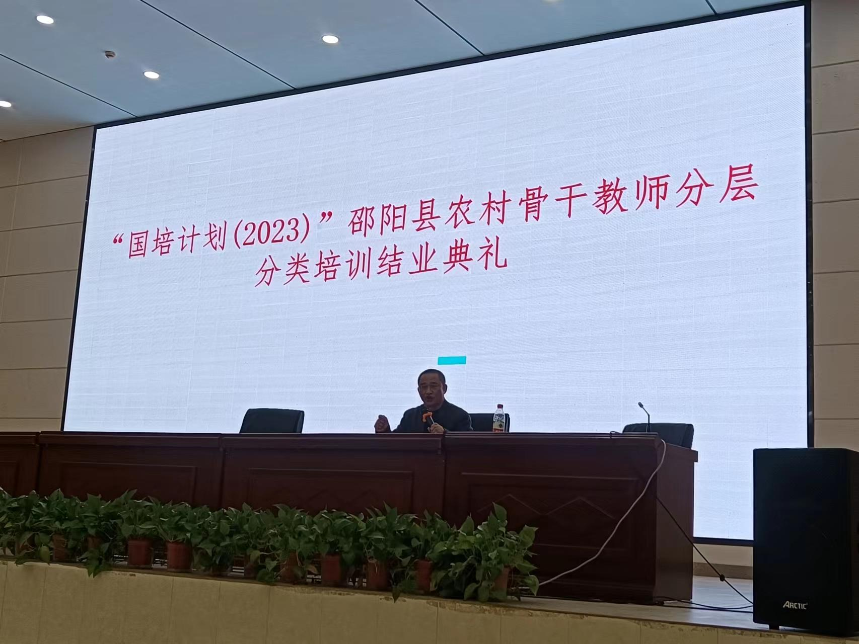 知之愈明，行之愈篤