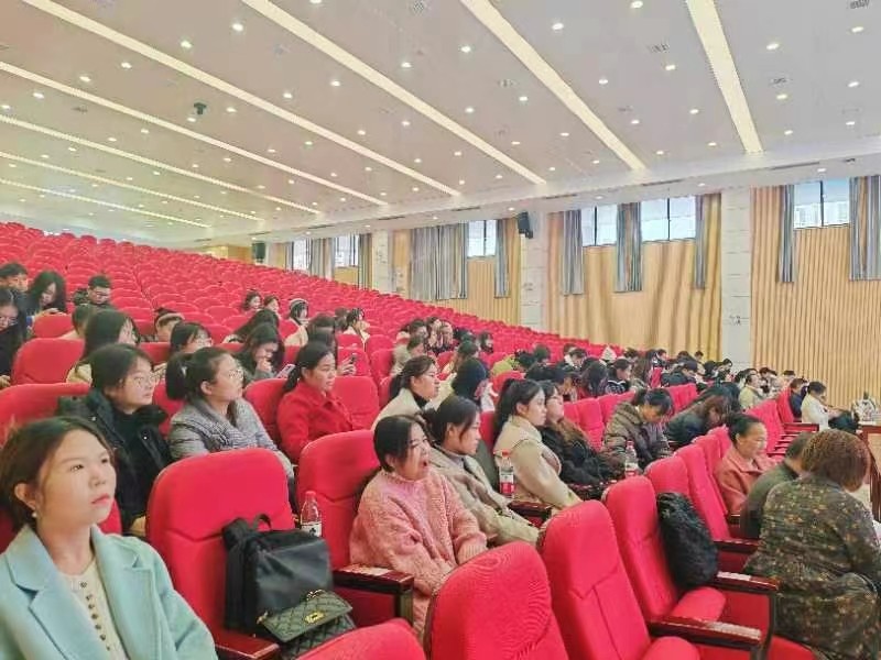 知之愈明，行之愈篤