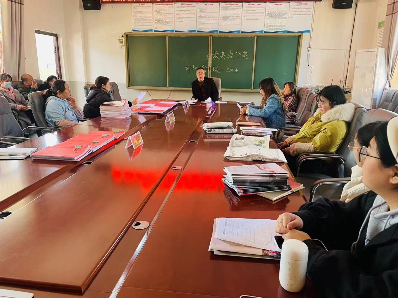 處一室溫馨，育滿園桃李