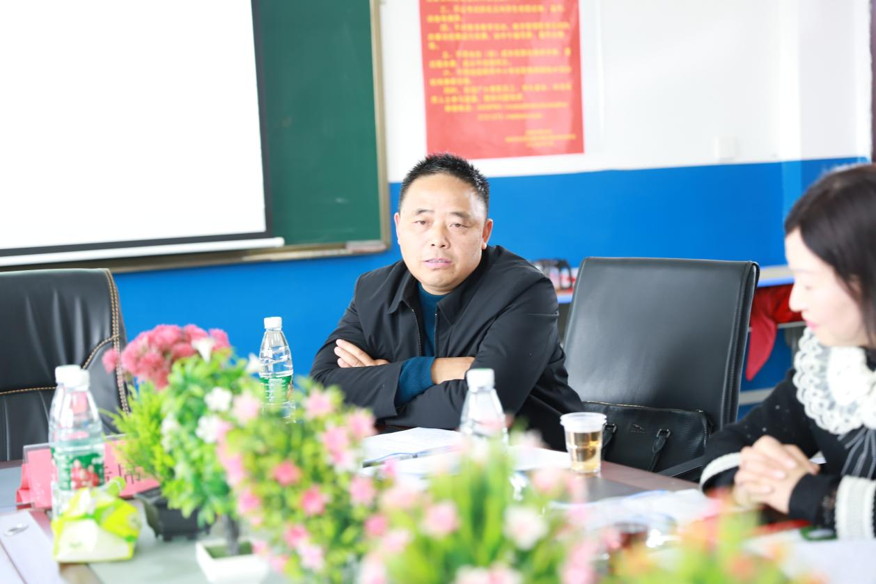 張克家小學(xué)校長(zhǎng)工作室赴火廠(chǎng)坪鎮(zhèn)二小開(kāi)展調(diào)研活動(dòng)