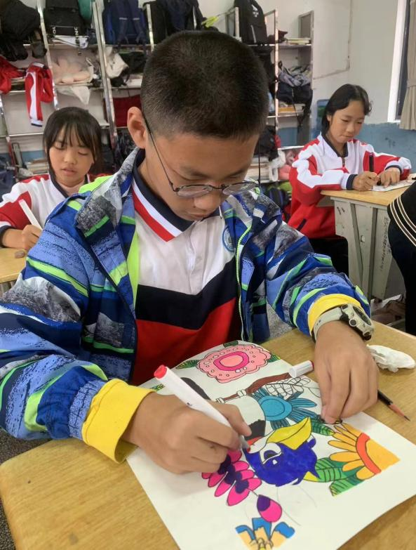 湖南新寧：    金城學校落實“雙減”，社團活動豐富多彩