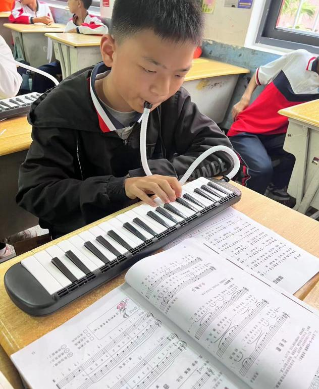 湖南新寧：    金城學校落實“雙減”，社團活動豐富多彩