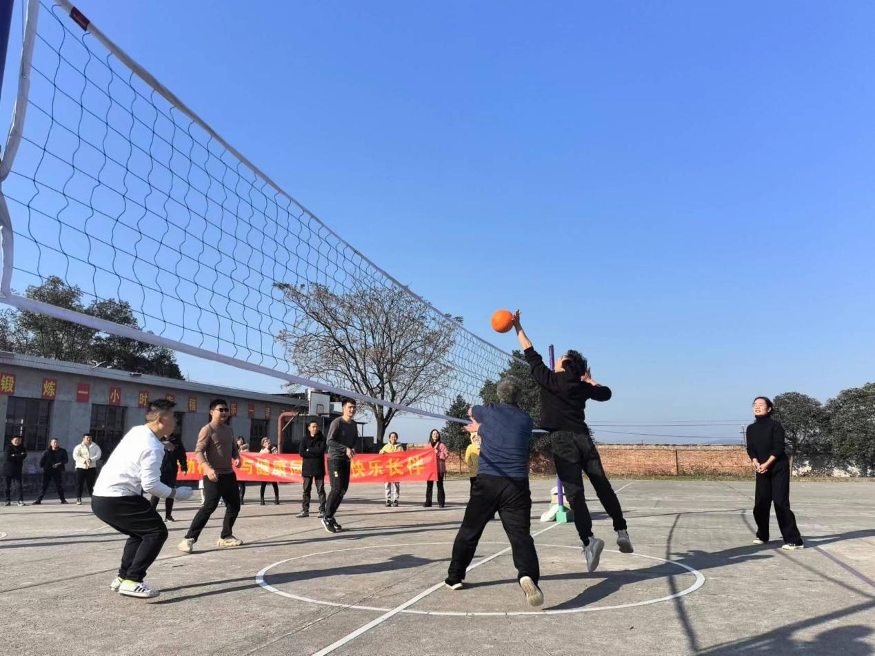 新寧縣軍田片區(qū)2024年慶元旦全體教師排球賽