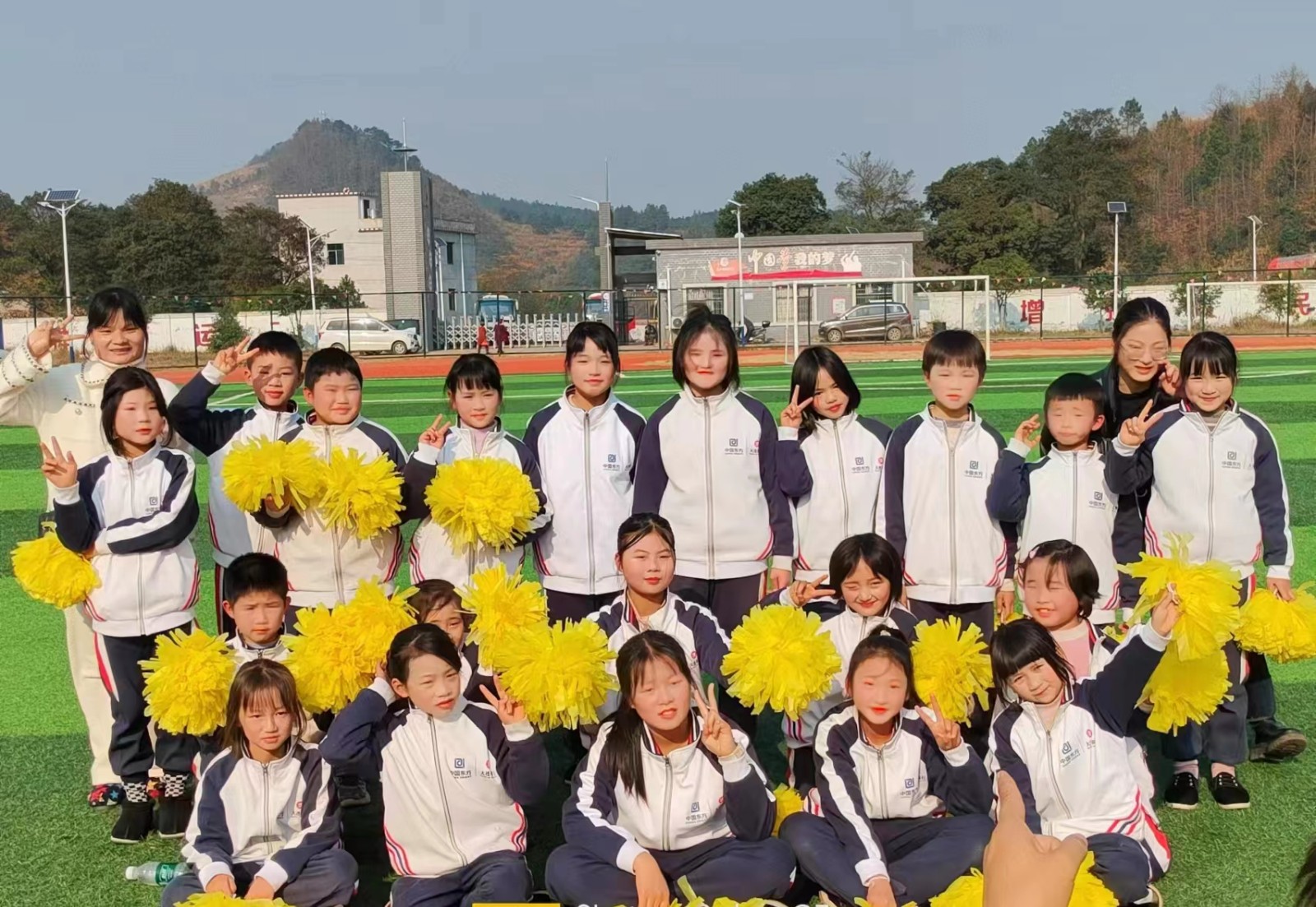 塘田市鎮(zhèn)栗山小學(xué)啦啦操活動比賽