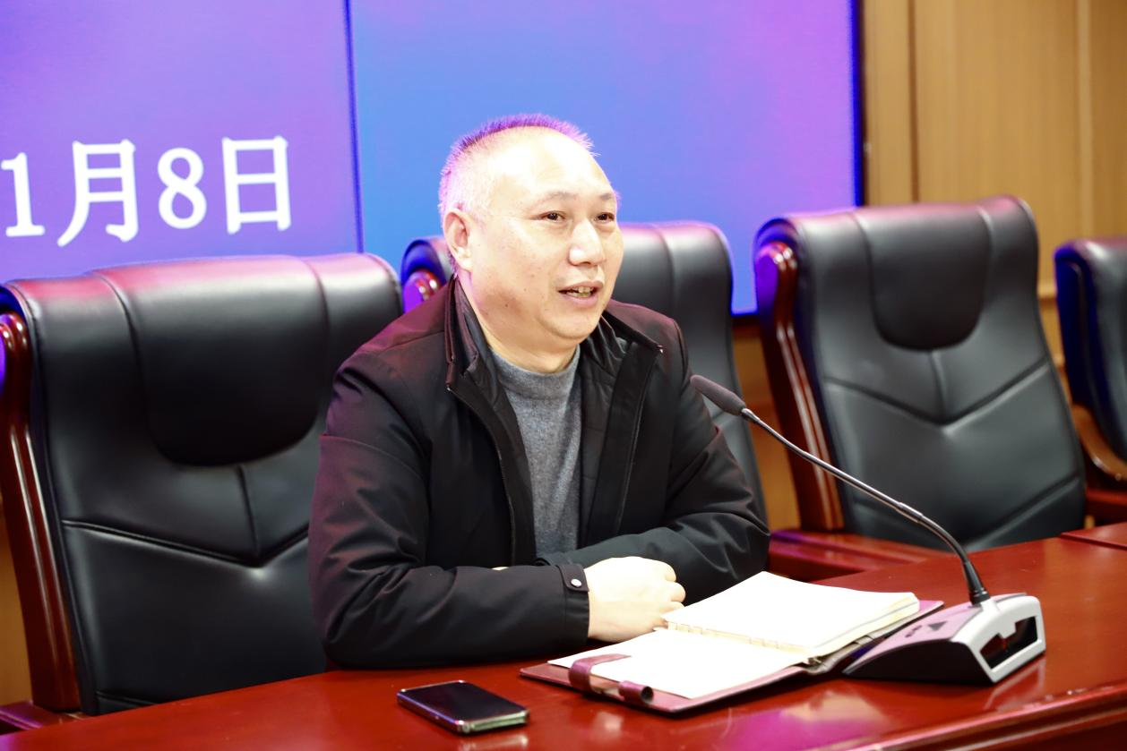 城區(qū)二小召開(kāi)專題會(huì)議部署2024年“利劍護(hù)蕾”等重點(diǎn)工作