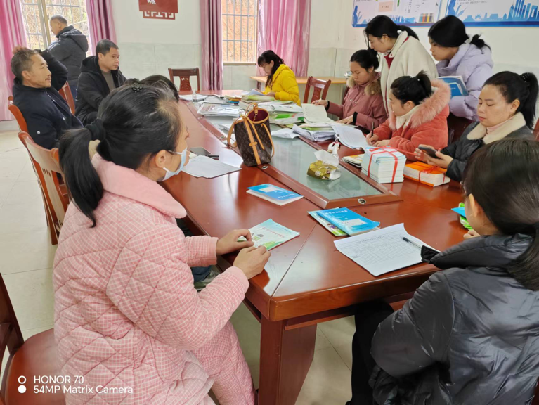 抓常規(guī)，促提升，謀發(fā)展