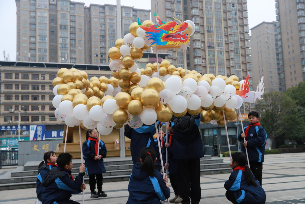 城區(qū)二小舉行開學(xué)典禮：用運動和讀書點亮新學(xué)期
