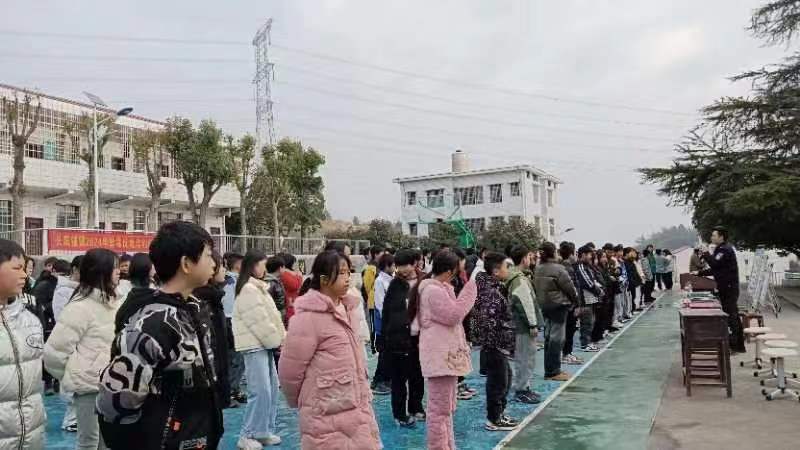 安全校園逢盛期  莘莘學(xué)子迎佳音