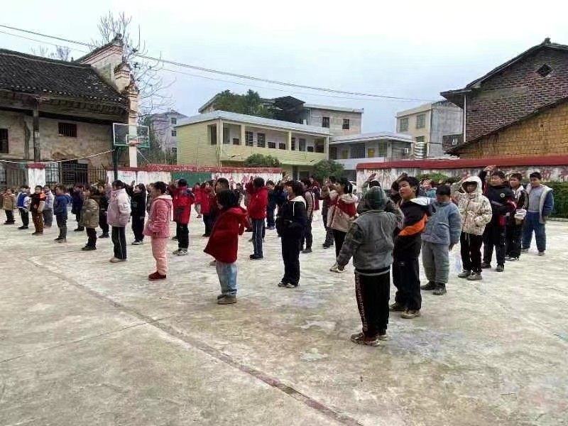 春季河伯鄉(xiāng)楊田小學(xué)開學(xué)典禮 及上學(xué)期期末表彰會(huì)