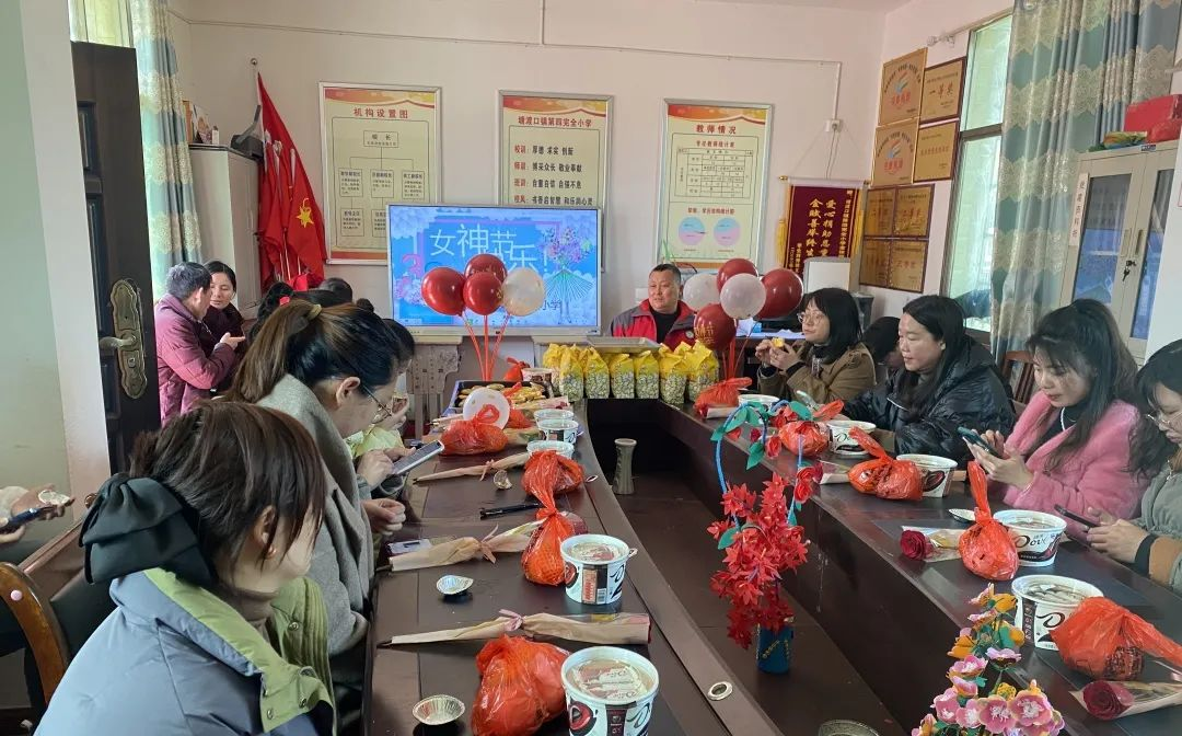 “明媚三月、卿乃佳人”