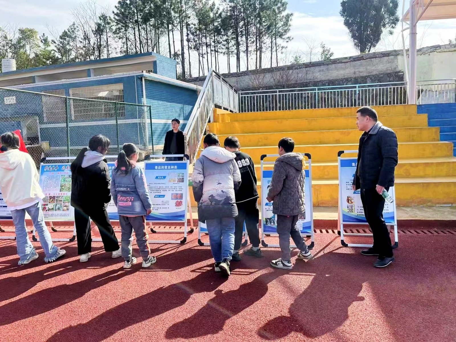 龍行龘龘新氣象，前程朤朤好未來