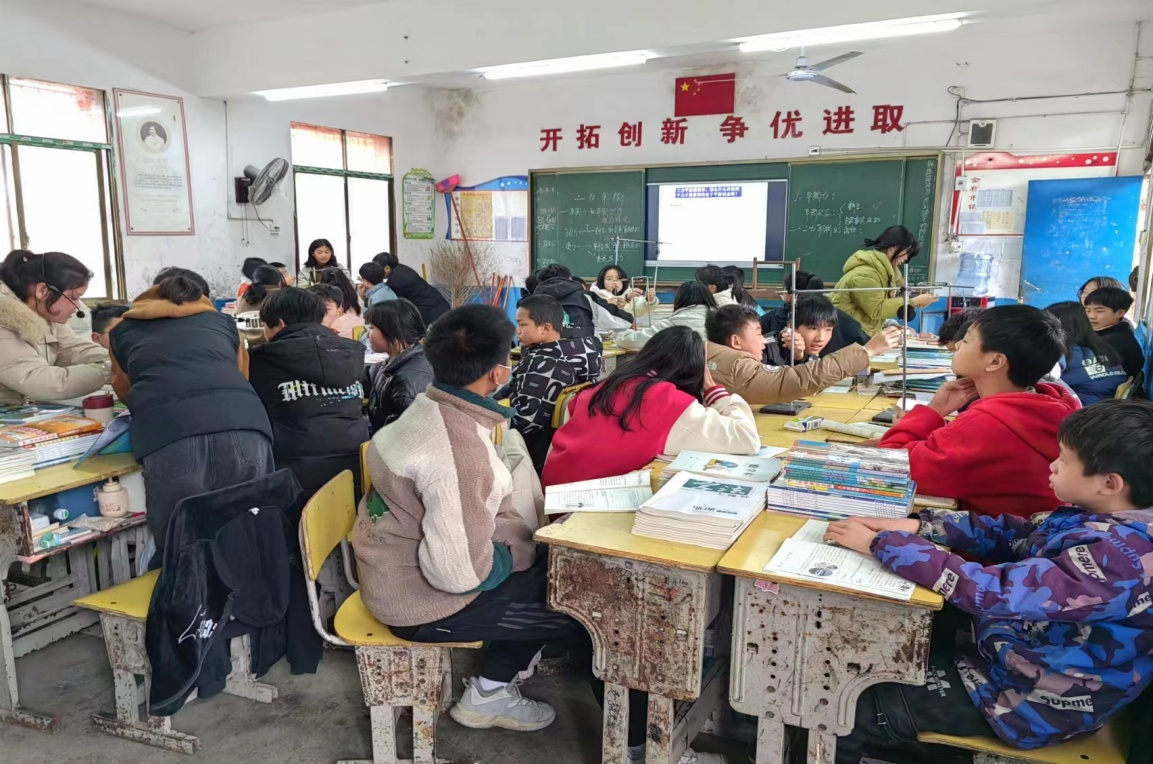 教學(xué)比武促成長(zhǎng)  課堂競(jìng)技展風(fēng)采