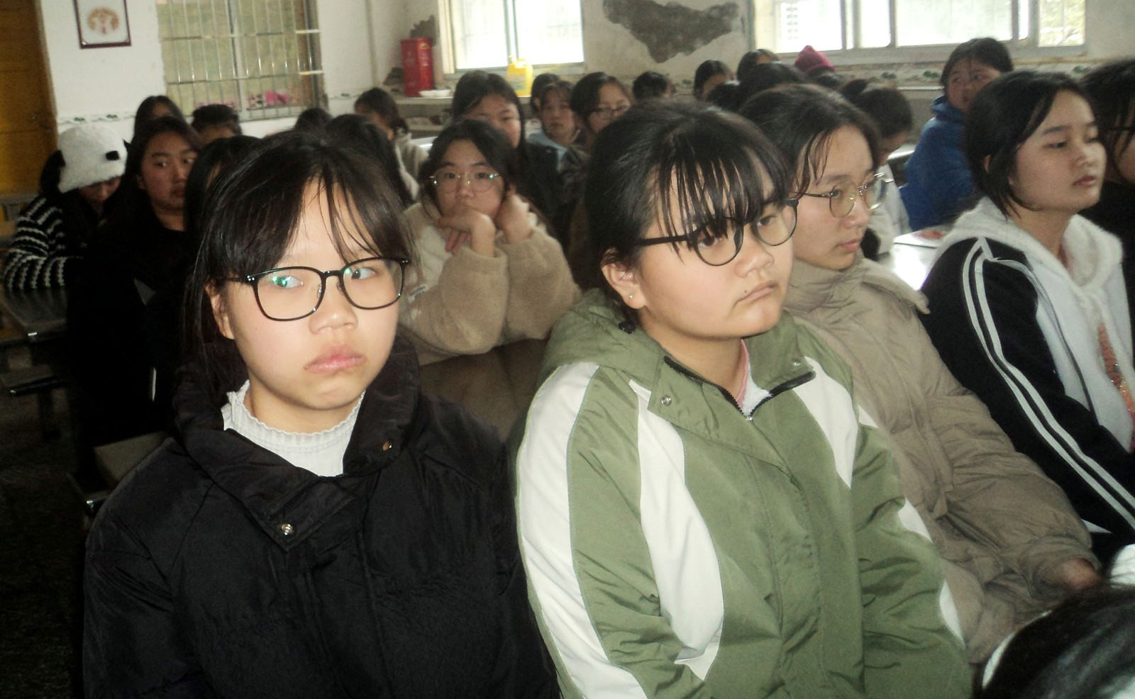 下花橋鎮(zhèn)中學(xué)開展 “預(yù)防性侵 呵護(hù)青春” 女孩權(quán)益保護(hù)講座