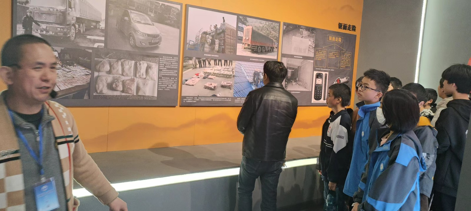 參觀禁毒教育基地，深化禁毒教育理念