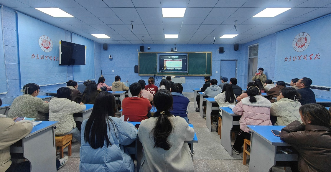 優(yōu)師引領(lǐng)促成長，攜手共進(jìn)譜新篇