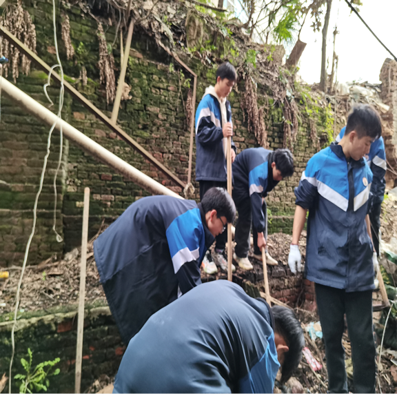學雷鋒助環(huán)保，黨團攜手共創(chuàng)美麗家園