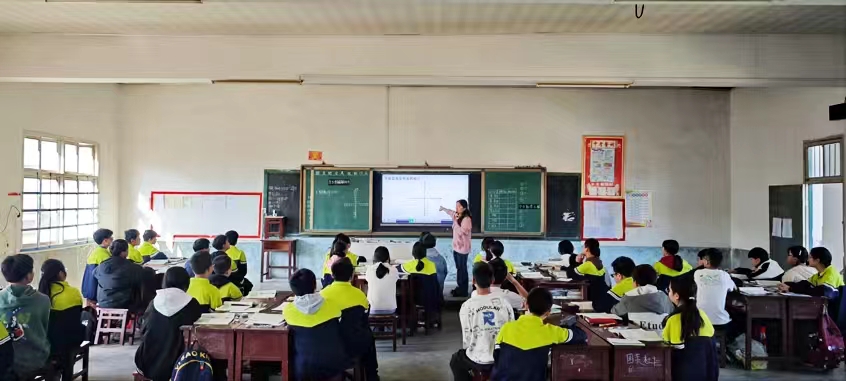 同懷初心竟綻放 異彩紛呈共爭(zhēng)研