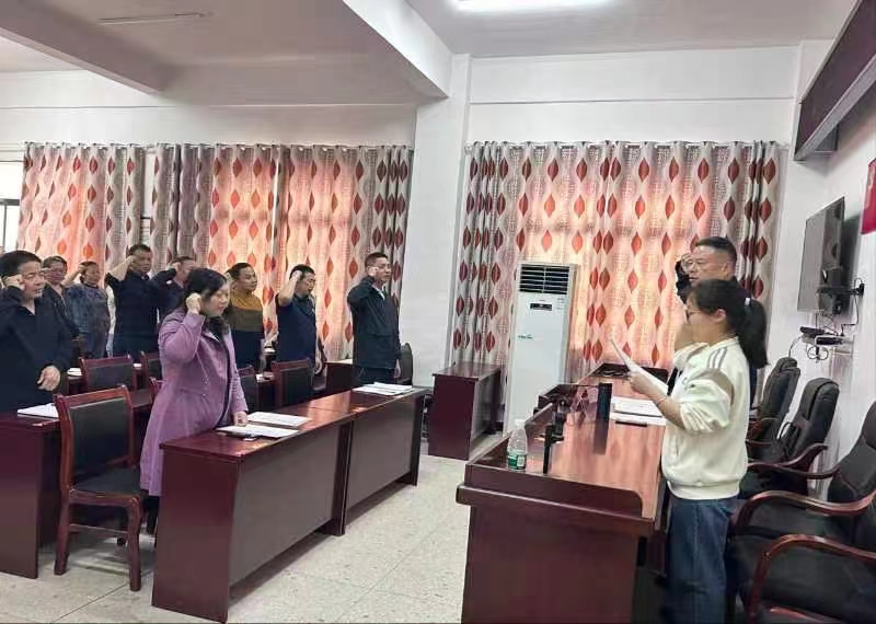 “師德鑄魂，師風(fēng)育未來”