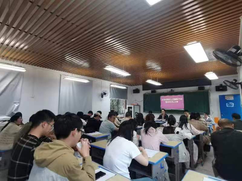 不忘初心  堅(jiān)守師德