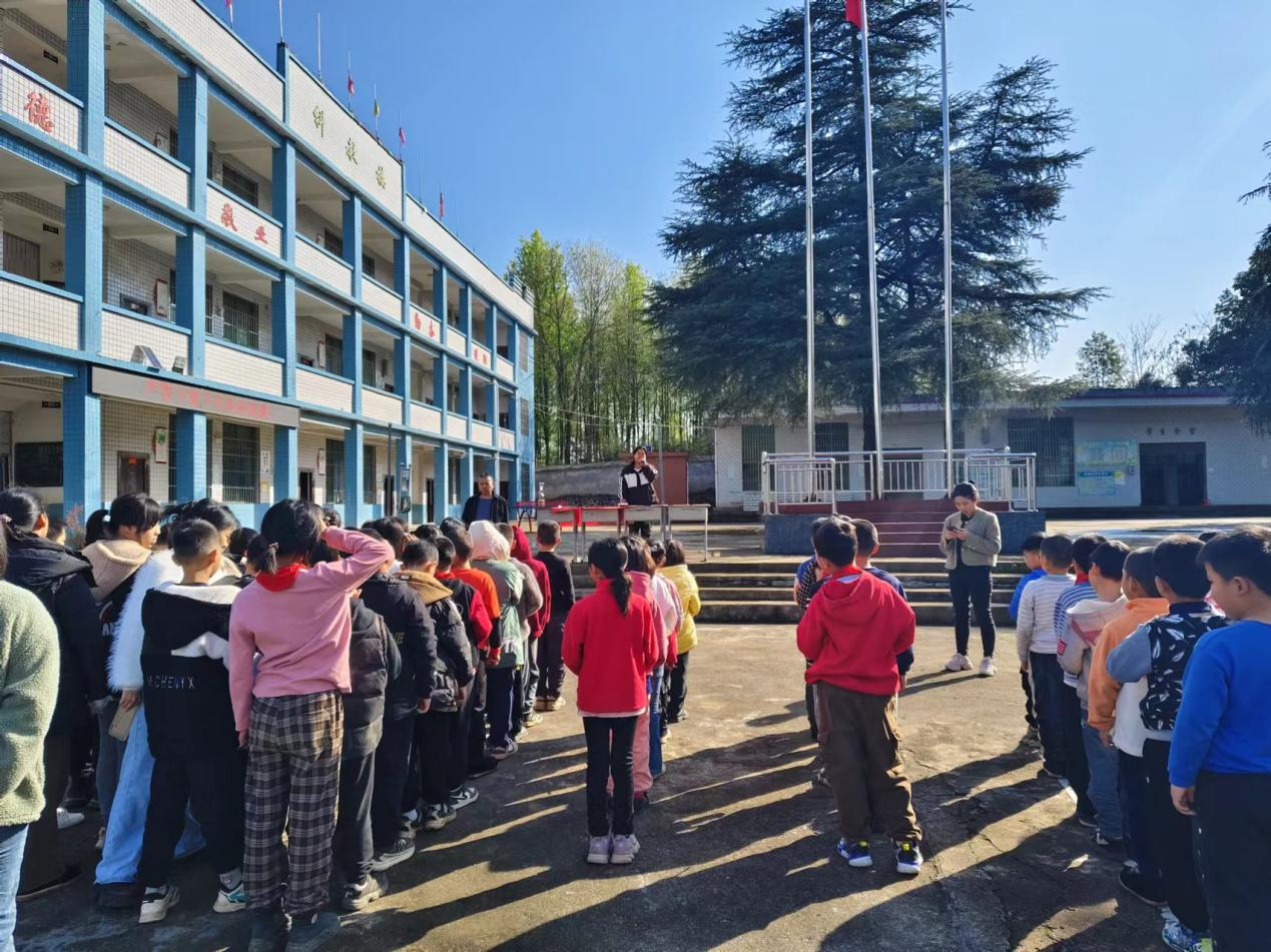 預(yù)防溺水  平安成長