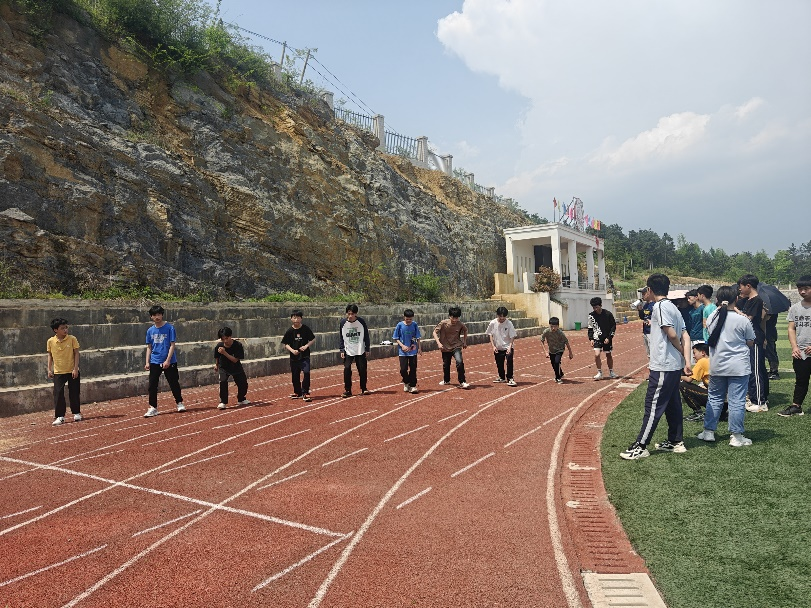 厲兵秣馬迎中考 模擬體考試鋒芒