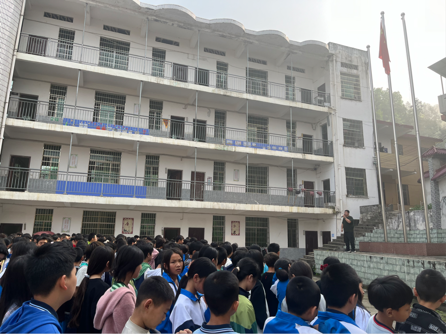 教育驅(qū)詐，守護(hù)青春