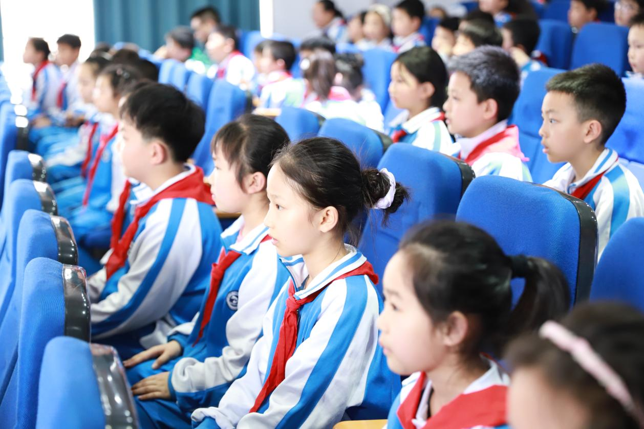 城區(qū)二小開展“中醫(yī)藥文化進校園”系列講座