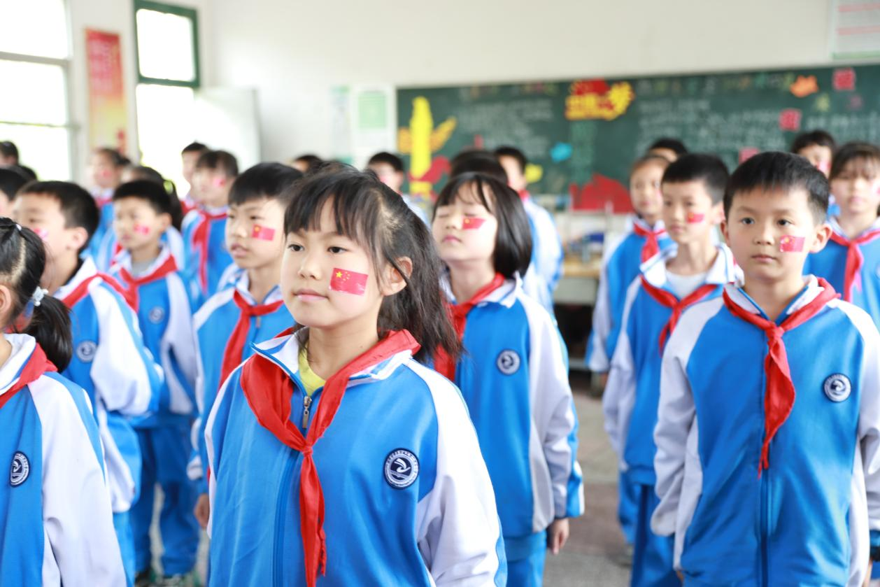 城區(qū)二小國學經(jīng)典誦讀活動圓滿落幕