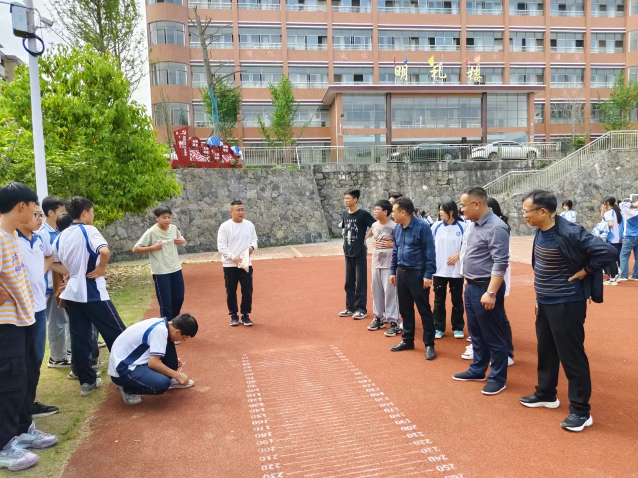 陽光體育引未來、心理健康伴成長