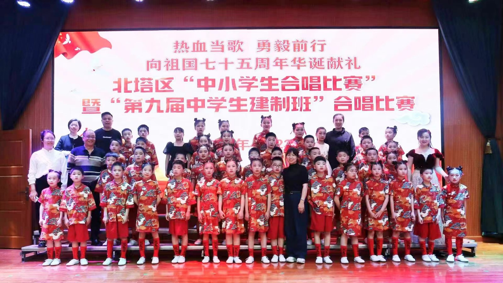 民族團結(jié)之花開遍北塔小學(xué)的校園