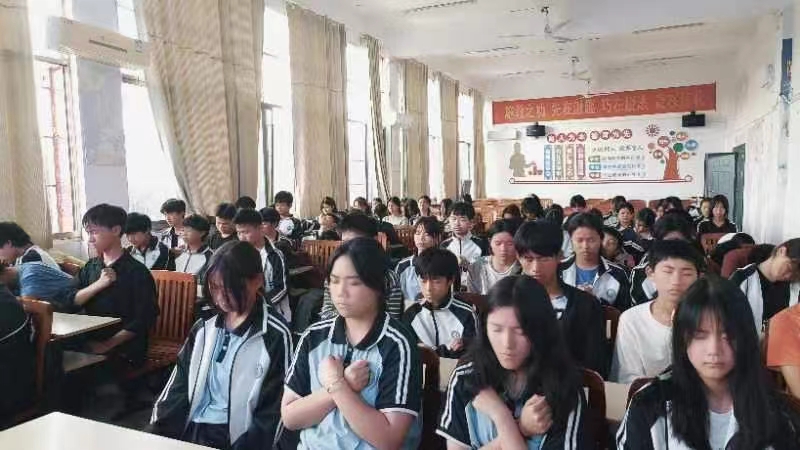 與壓力共舞，讓青春飛揚(yáng)