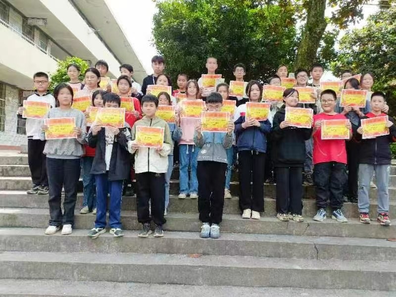 表彰促奮進，榜樣促前行