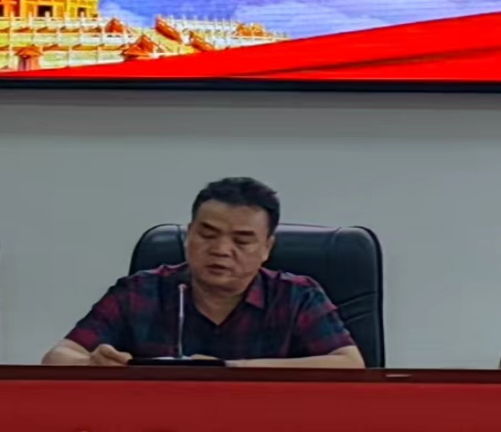 塘渡口中學(xué)舉行新團(tuán)員入團(tuán)儀式