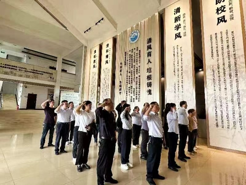 玉田中學(xué)黨支部組織參觀學(xué)習(xí)邵陽(yáng)縣教育系統(tǒng)廉潔文化教育中心