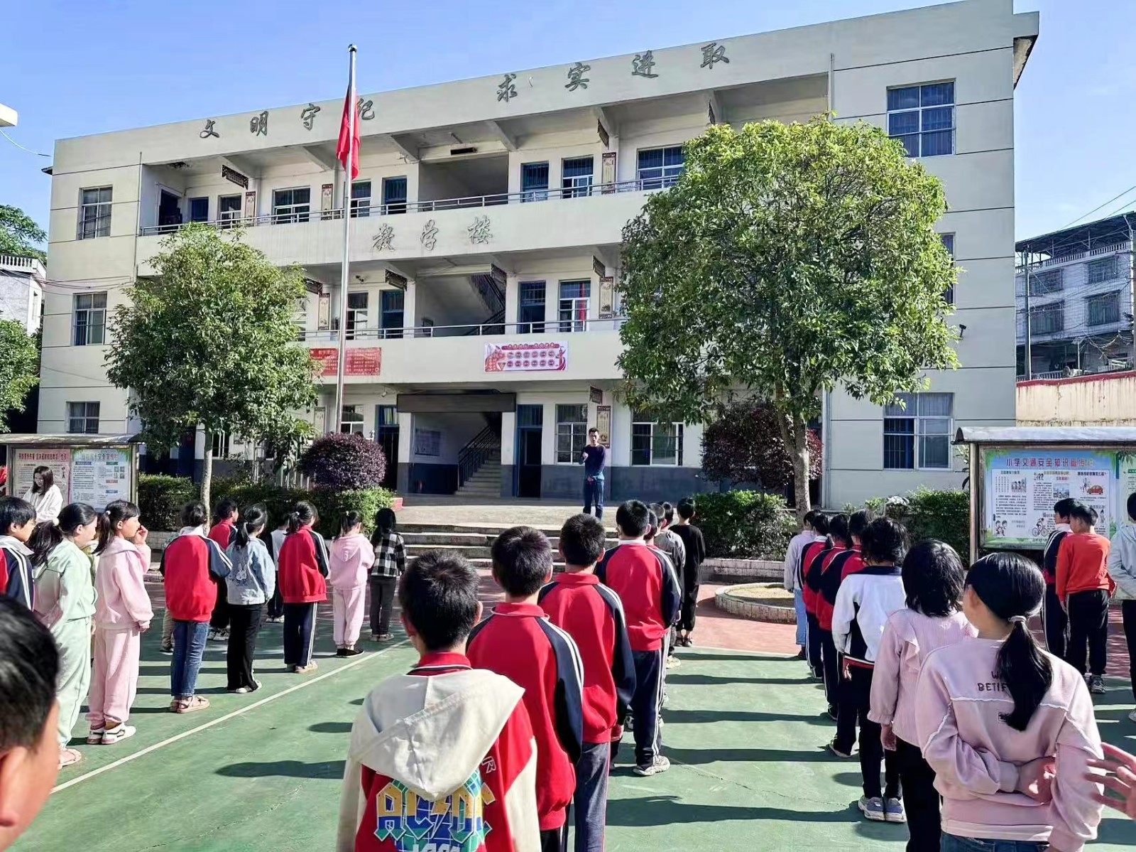 臨“震”不慌 演練有方