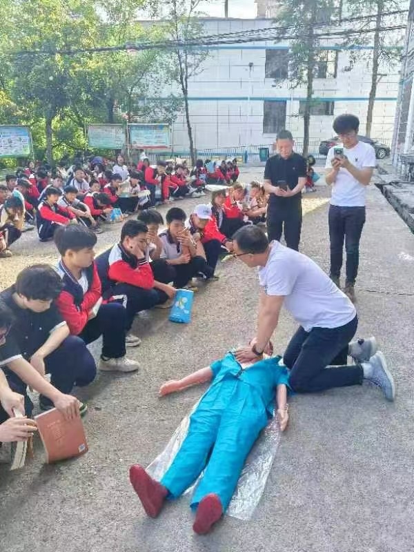 筑牢和諧校園的安全底線