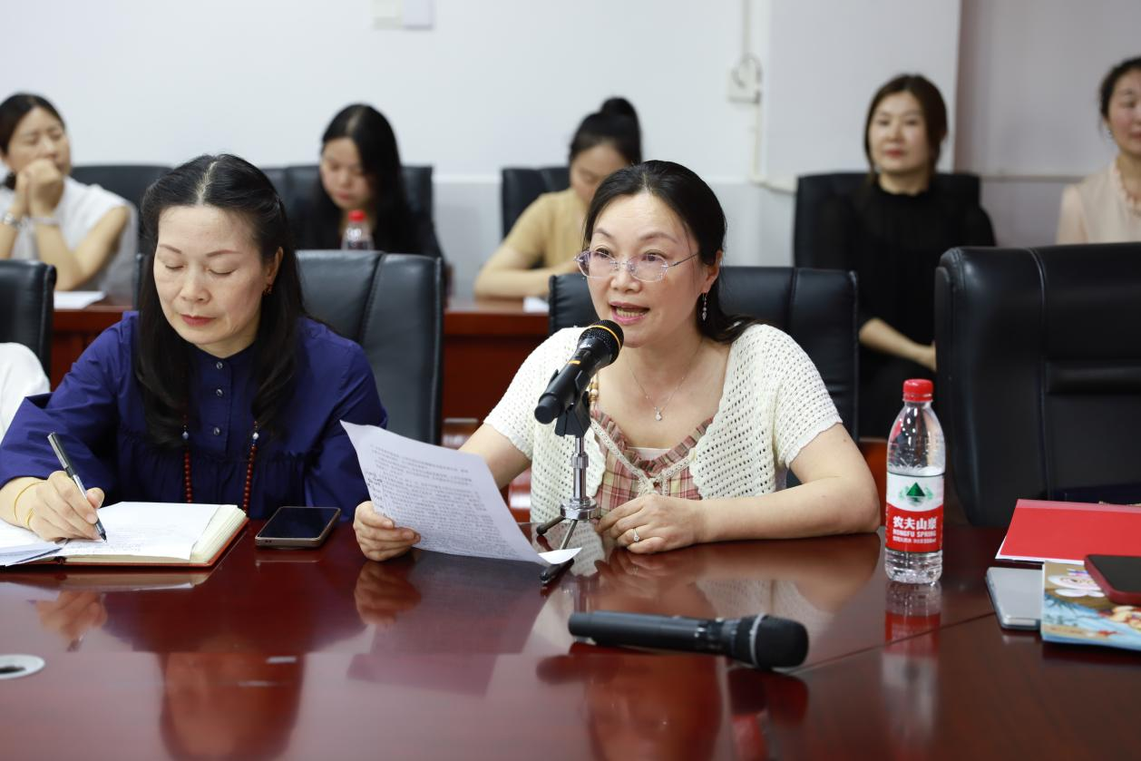 邵陽市三八亭小學(xué)、向陽小學(xué)教育同仁來?？疾臁罢緯喿x”工作