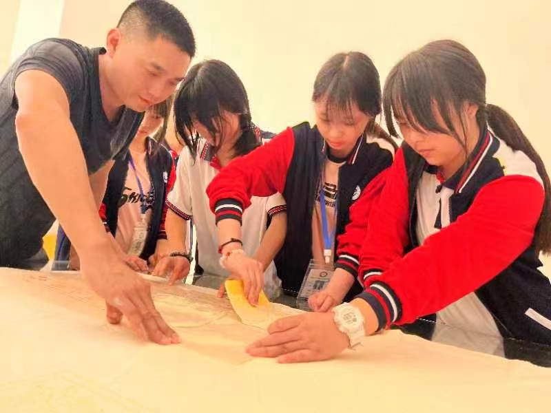 向“青草”更深處融合