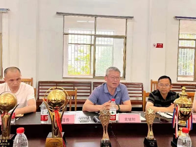 圍桌話職教，戮力謀發(fā)展