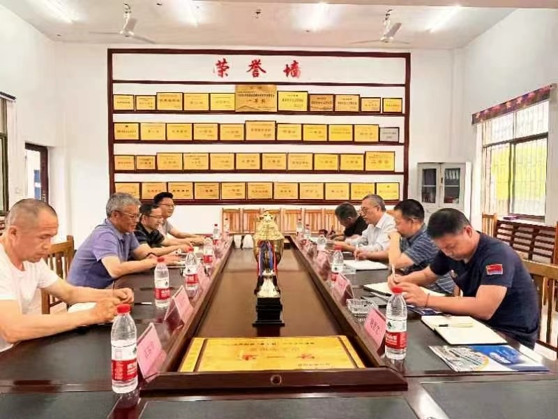 圍桌話職教，戮力謀發(fā)展