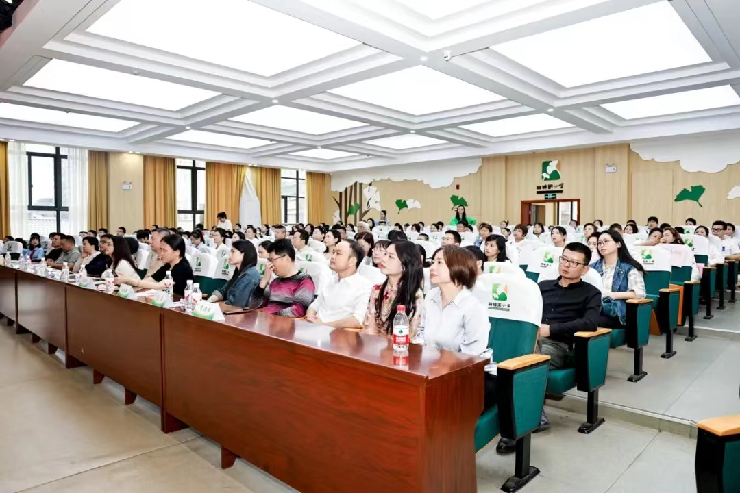 邵陽天心手拉手 結(jié)對共建促發(fā)展