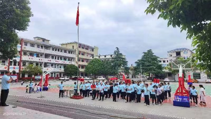 拔河比賽|凝心聚力“拔”出精彩  “繩”采飛揚(yáng)躍動夢想