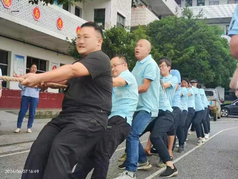 拔河比賽|凝心聚力“拔”出精彩  “繩”采飛揚(yáng)躍動夢想
