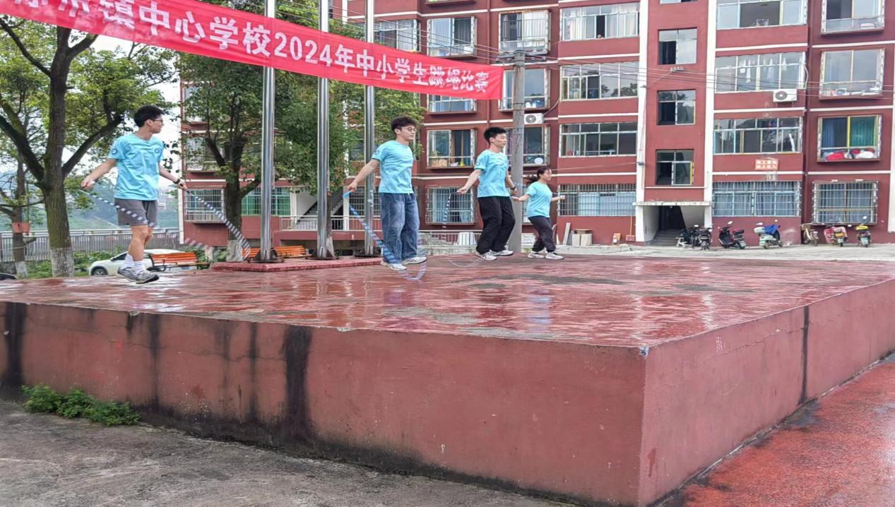 湖南財政經(jīng)濟學院體育學院學子赴邵陽縣金稱市鎮(zhèn)中學開展暑期“三下鄉(xiāng)”社會實踐