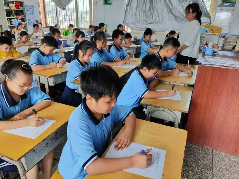 北塔小學垃圾分類工作放假不放松