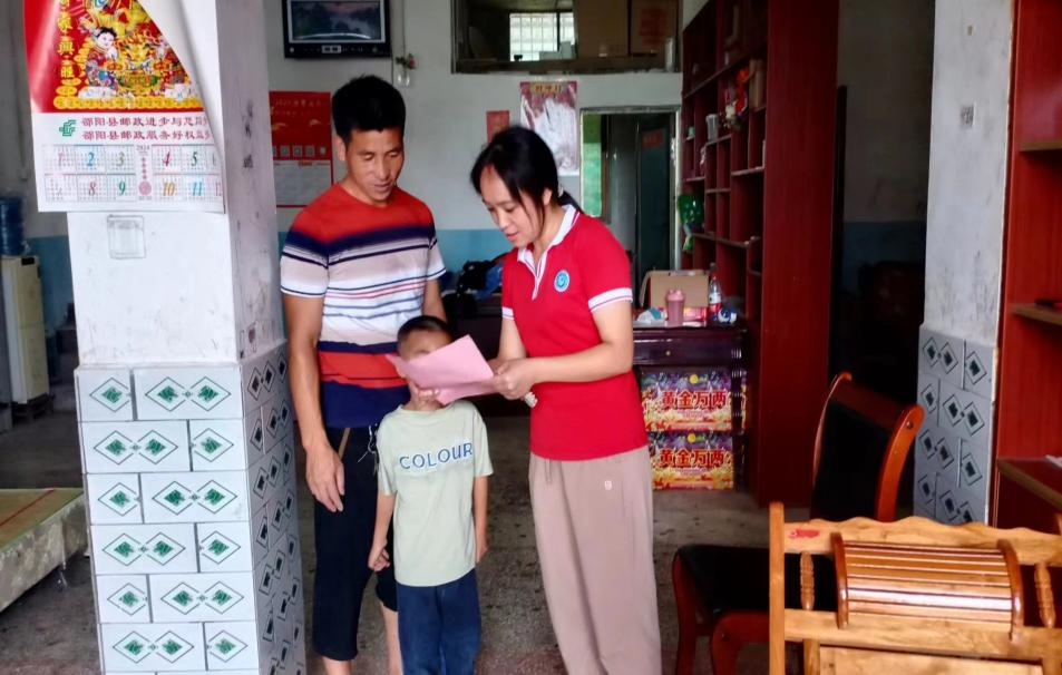 金稱市鎮(zhèn)中心幼兒園暑假家訪紀(jì)實(shí)