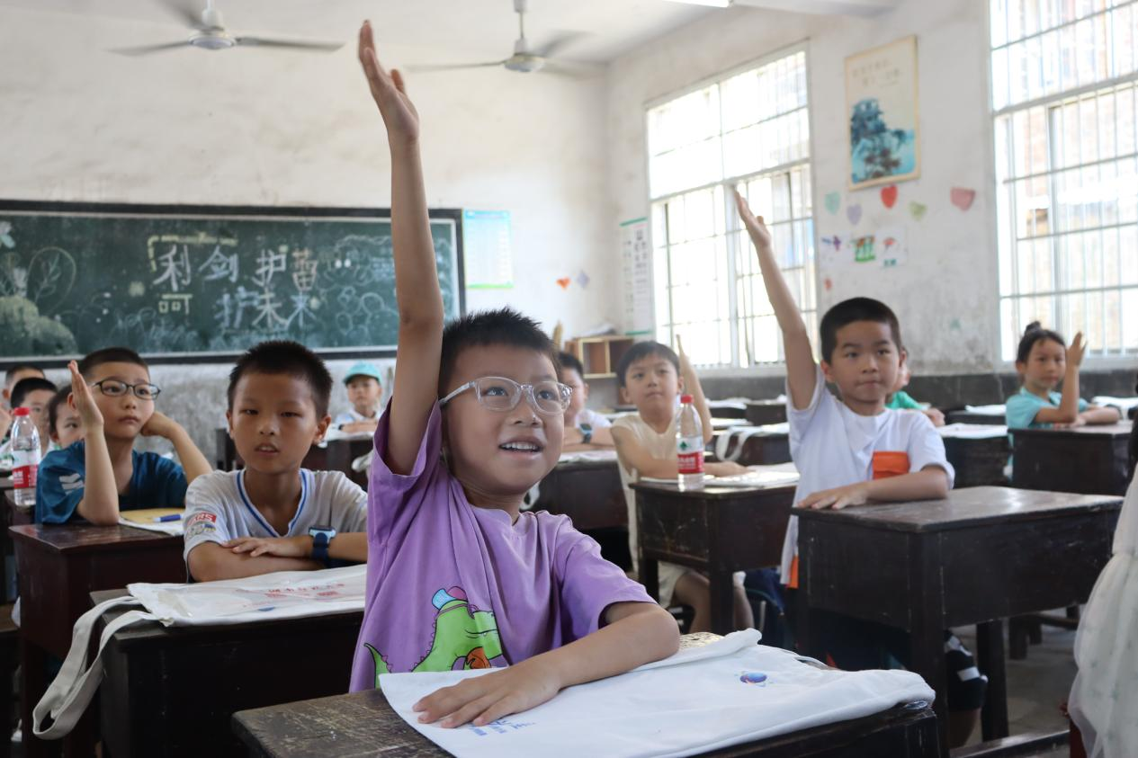 湖師學(xué)子三下鄉(xiāng)：“領(lǐng)夢(mèng)者”再起航，連續(xù)四載情系邵陽