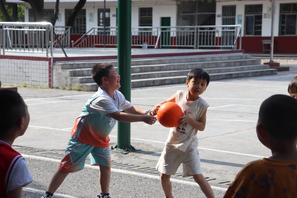 “領(lǐng)夢(mèng)者·希望”青春三下鄉(xiāng)：以羽動(dòng)青春之名，展青春飛揚(yáng)之彩