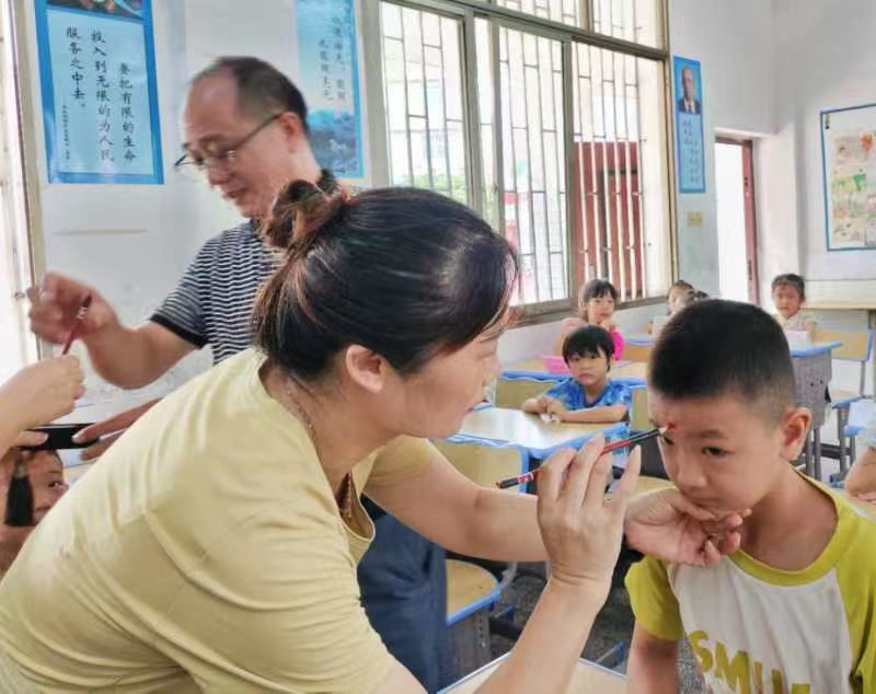 朱砂啟智開筆破蒙，北塔小學(xué)新生開蒙禮綻放光彩
